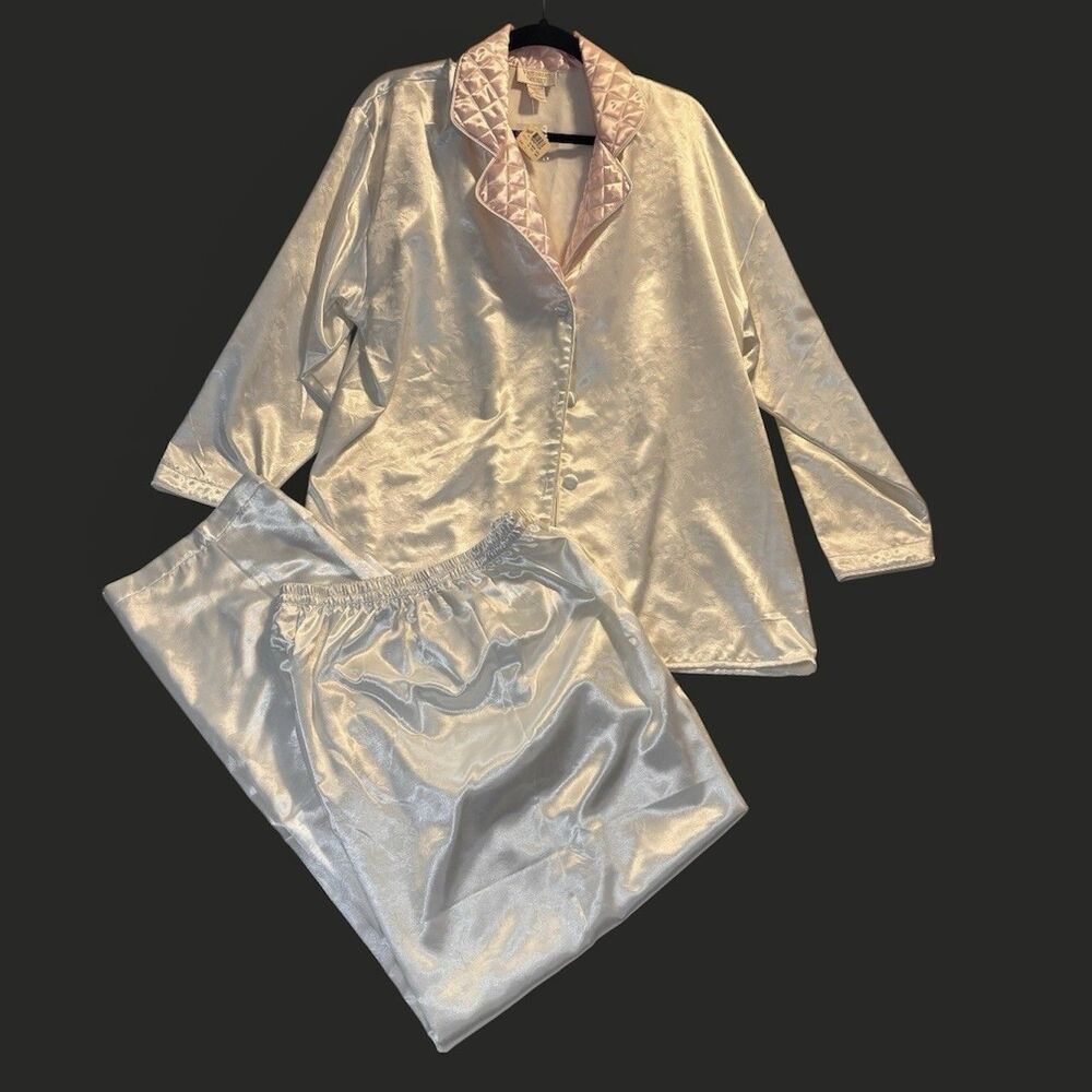 VTG Victoria’s Secret Gold Label 2 Pc Pajama Loungewear Set White Satin Size L